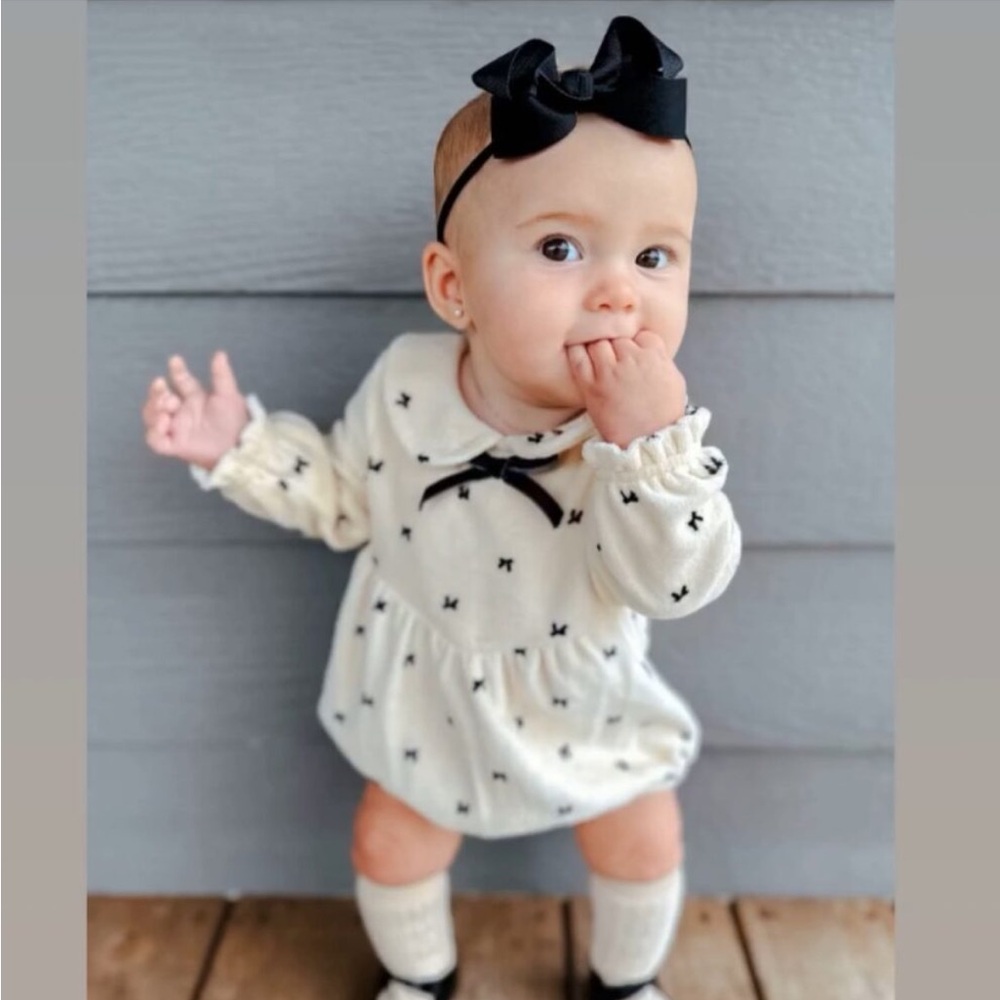 NWT Cat and Jack Adorable Baby Bubble Romper with Bow